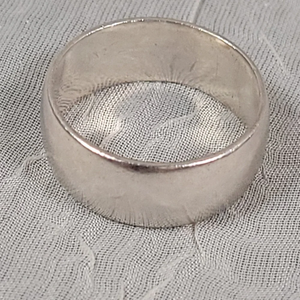Mexico Sterling Silver Wedding Band Ring Unisex Size 9.75 Silver 7.5mm Dome Band